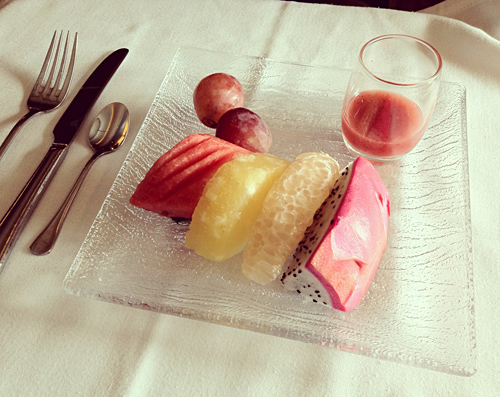 Etihad Pearl Business Class Fruit Platter