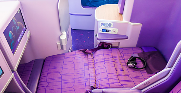 Full Flat Seat Thai Airways A380 Royal Silk Business Class