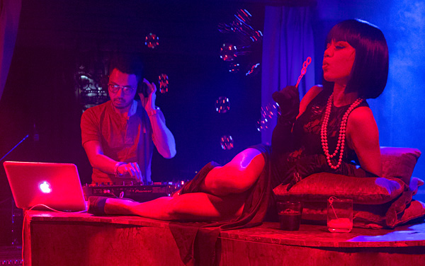 Bubble Girl at Maggie Choo' s Speakeasy in Bangkok