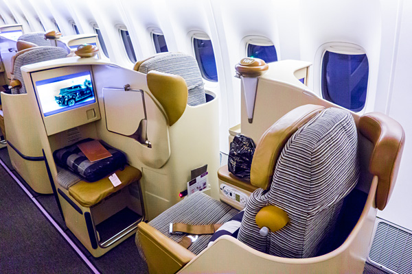 Etihad Business Class 777-300ER seat 10H