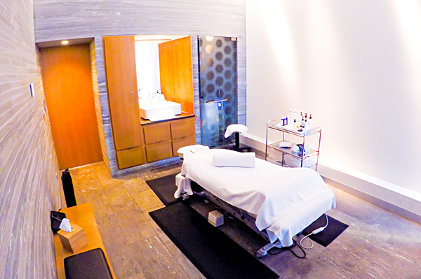 Qantas First Class Spa room Melbourne