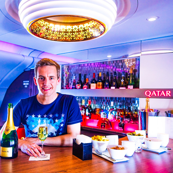 Qatar Airways A380 bar First Class Business Class Bart Lapers