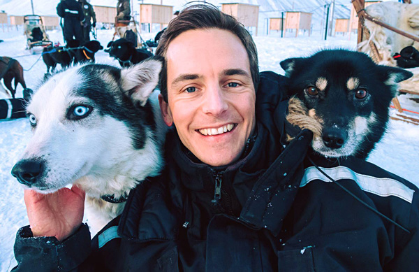 spitsbergen svalbard dog sledding longyearbyen bart lapers