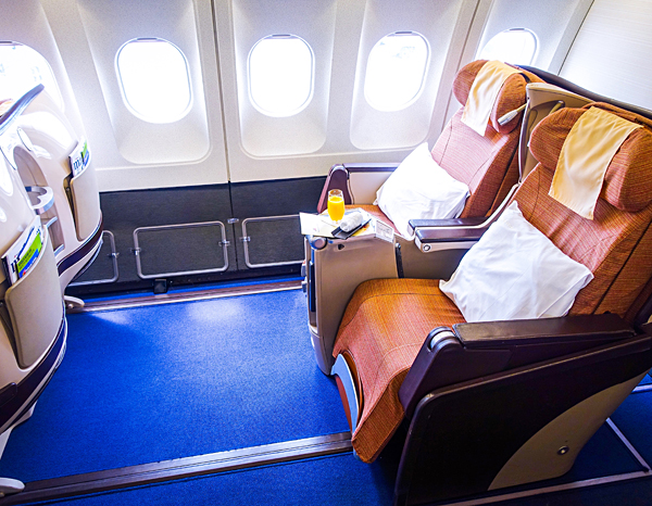 Philippine Airlines Business Class A340-300 Manila London