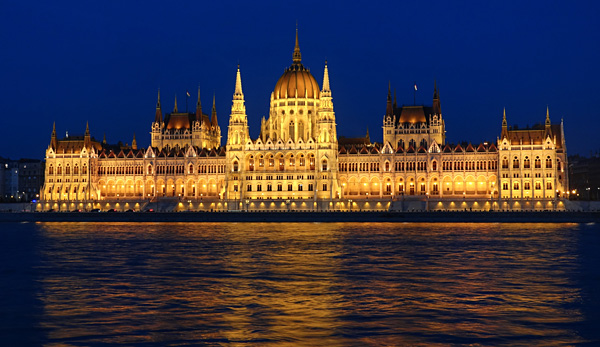 hungarian parliament building by night budapest