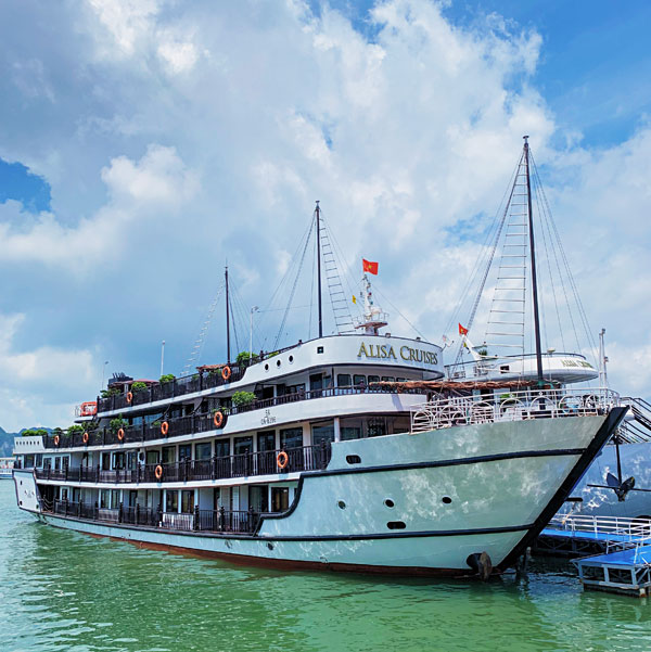 Alisa Premier Cruise Ship Halong Bay 2019