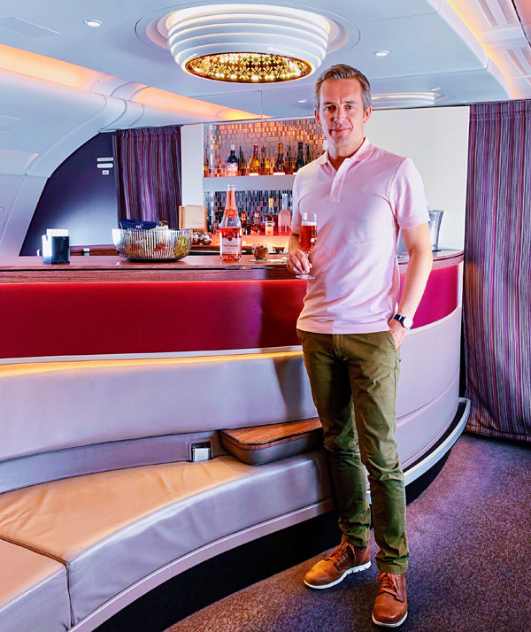 Qatar Airways A380 Bar The Lounge Bart Lapers 2019